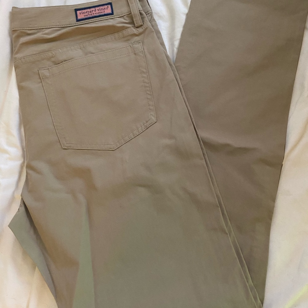 Men’s Vineyard vines Khaki pants